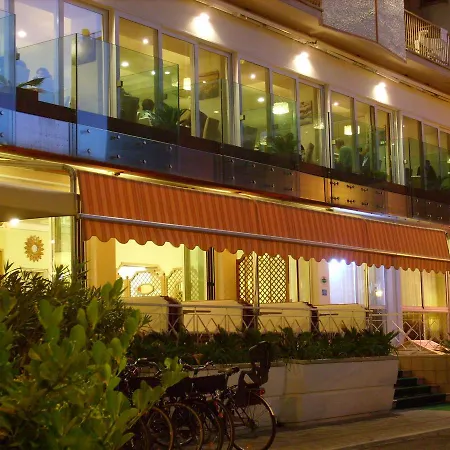 Dell'amarissimo Μπελάρια-Ιτζέα Μαρίνα