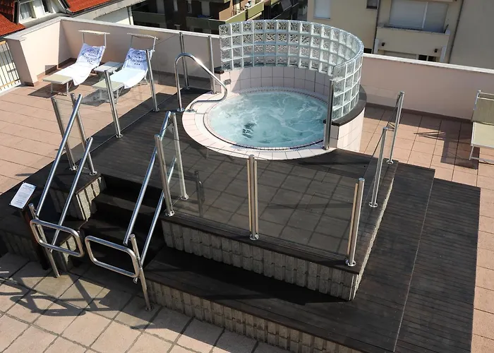 Hotel Dell'amarissimo 3*