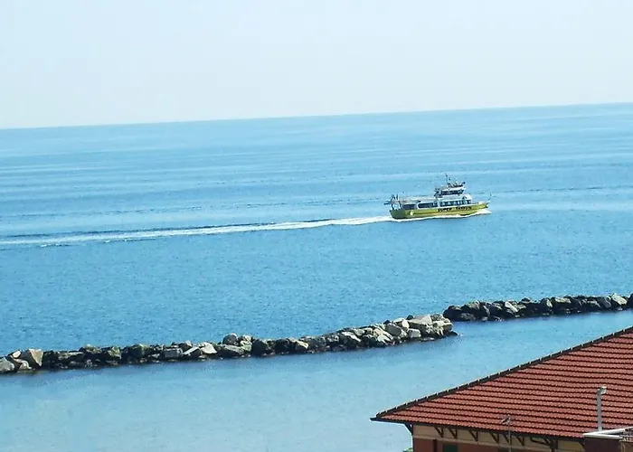 Dell'amarissimo Hotel